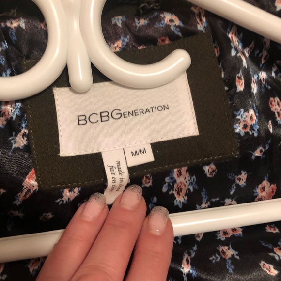 BCBG Generation Olive Coat, size Medium - Picture 8 of 14